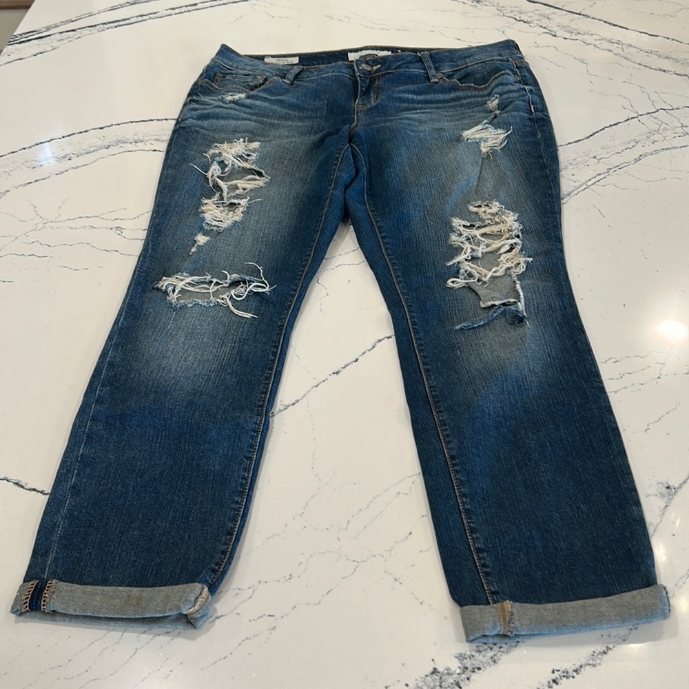 Torrid Plus Skinny Distressed Cuffed Jeans sz.14